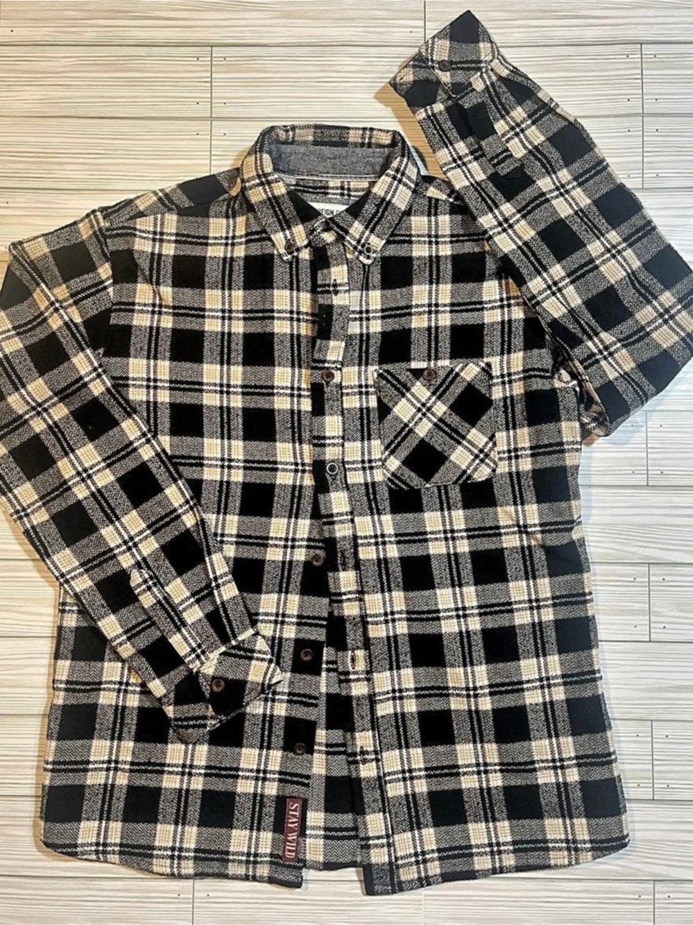 Sovereign Code Kids Plaid Flannel Size Large Like New
